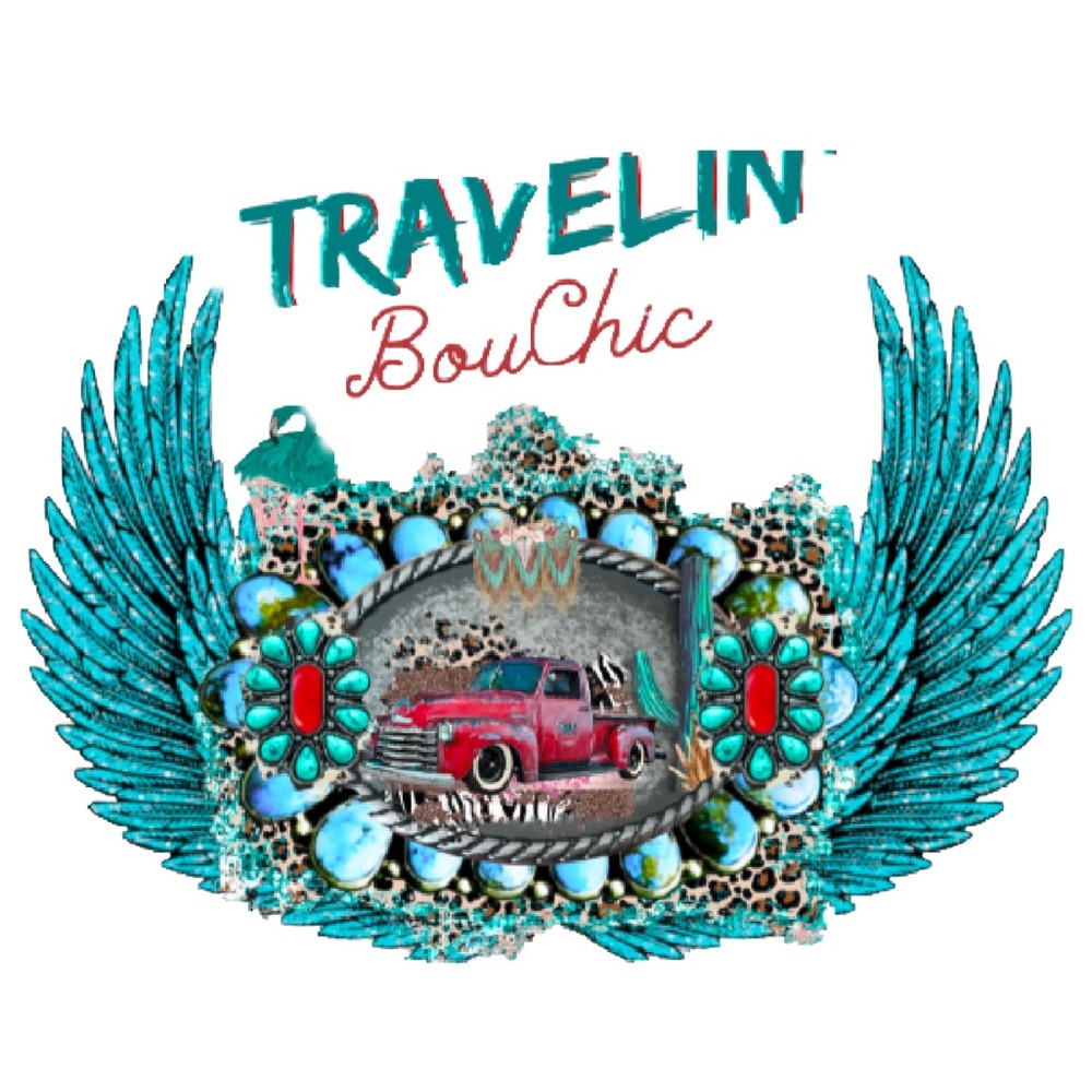Travelin BouChic Graphic Tee